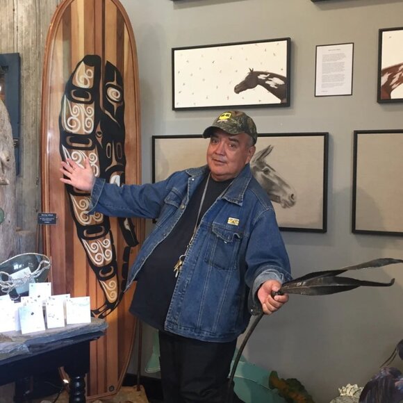 White Raven First Nations Carving - Picture 9 of 10